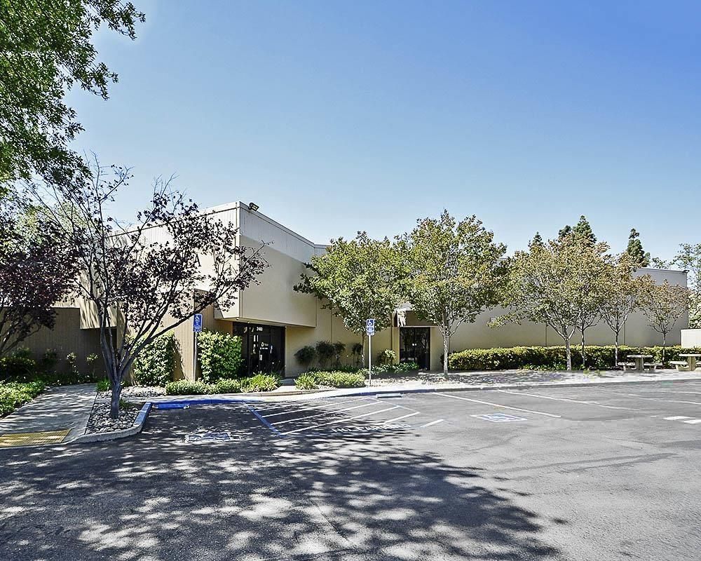 2450 & 2460 Zanker Road photo 2