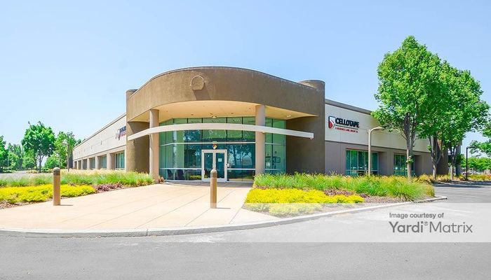 Warehouse Space for Rent at 39660-39684 Eureka Dr - Bldg D Newark, CA 94560 - #1