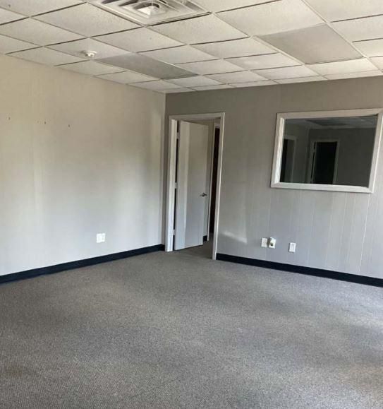 5101 W Marshall Ave photo 2