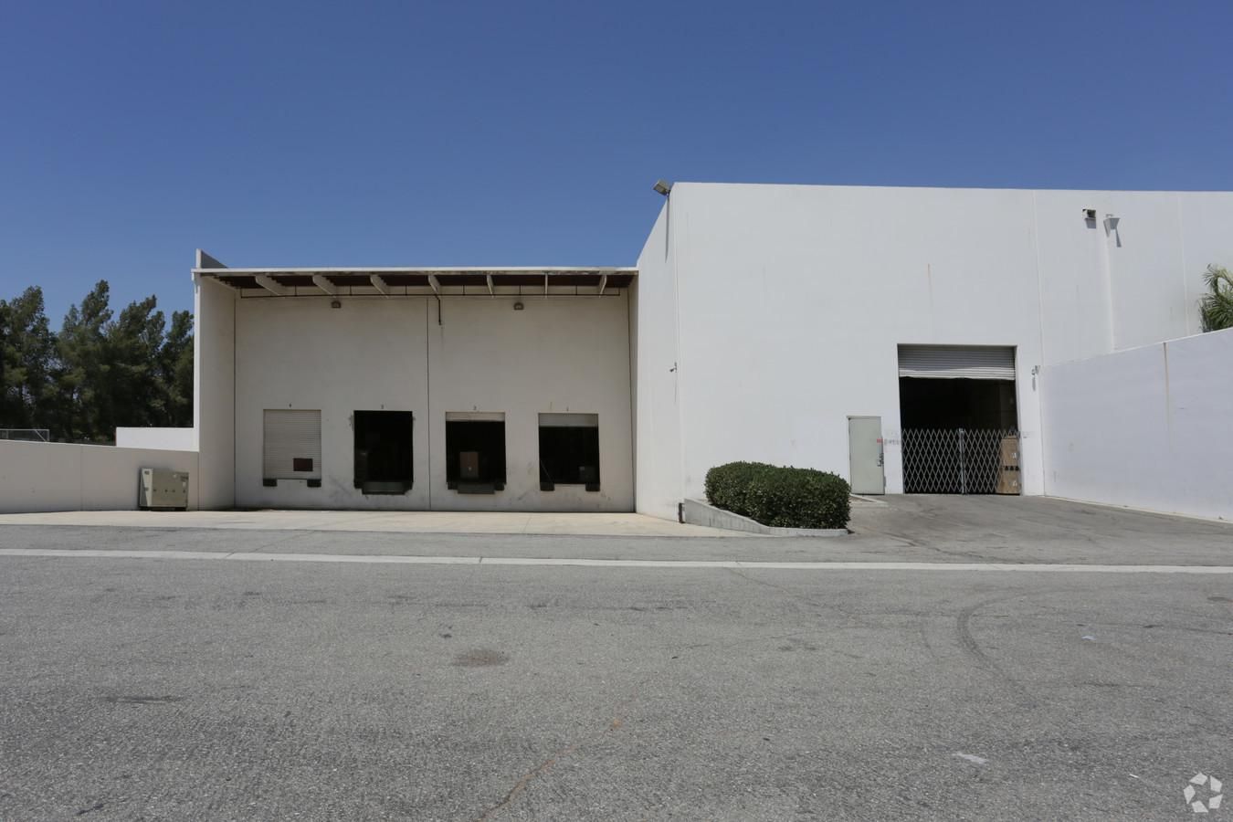 Bldg 1 photo 3