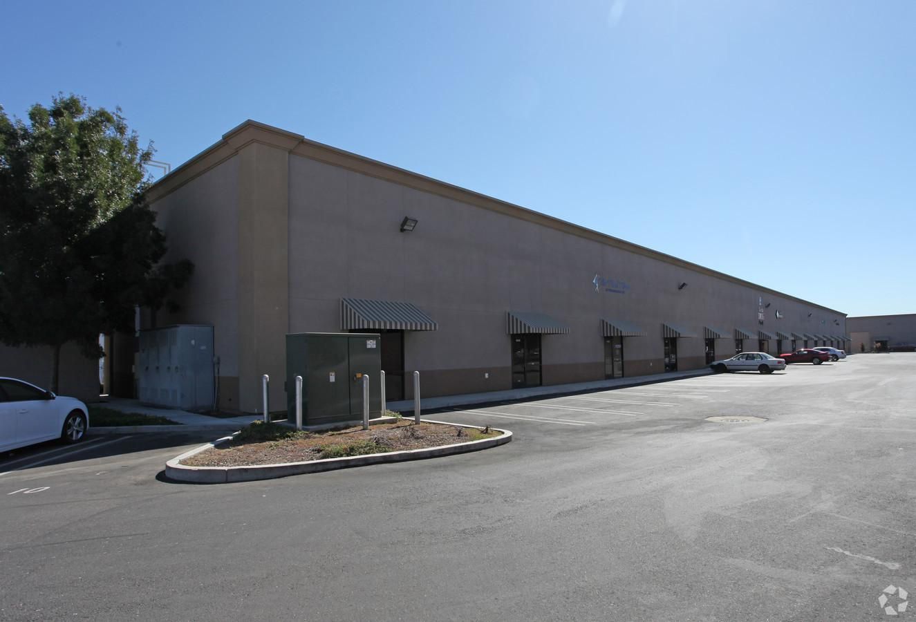 Bldg C photo 2