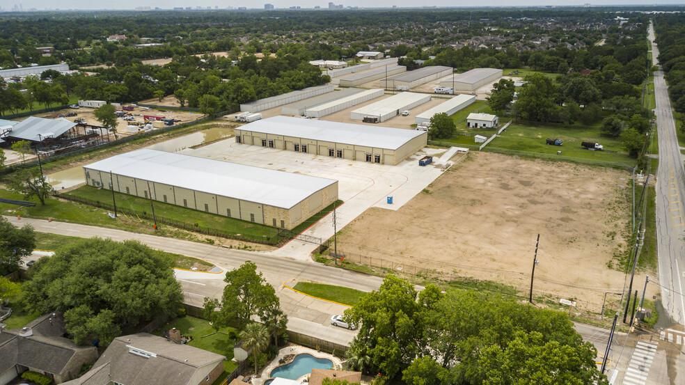Windsong Business Plaza 17939 Keith Harrow Blvd photo 3