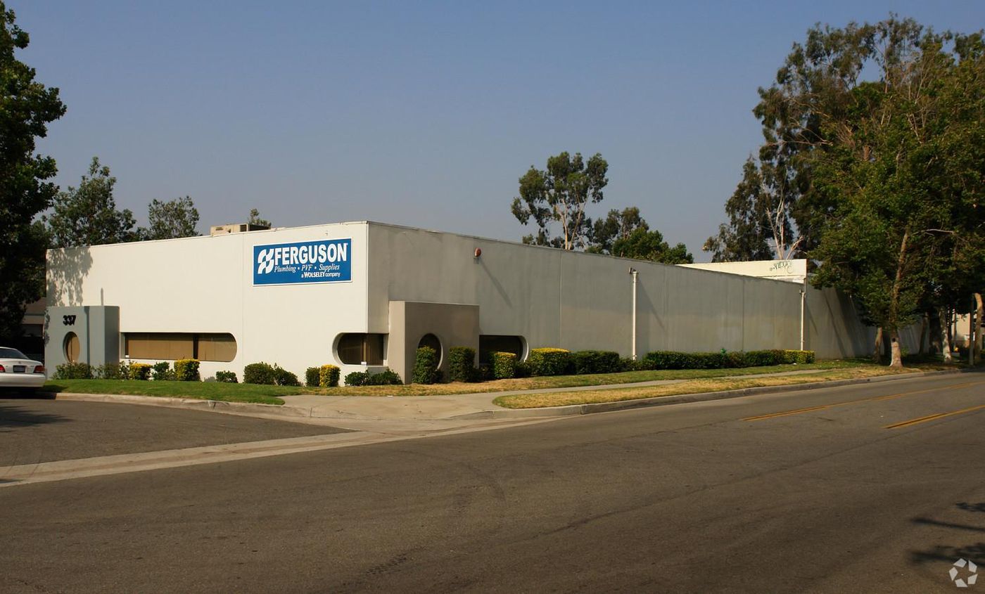 Industrial Property For Lease photo 1