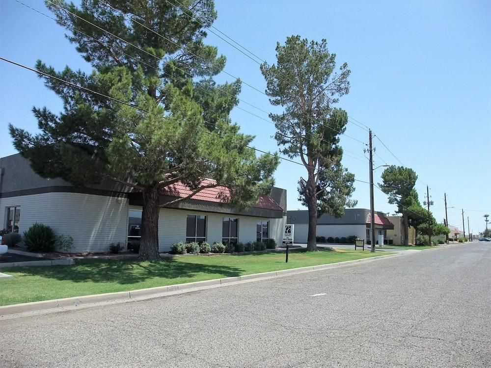 LUKE AVENUE BUSINESS PARK photo 2