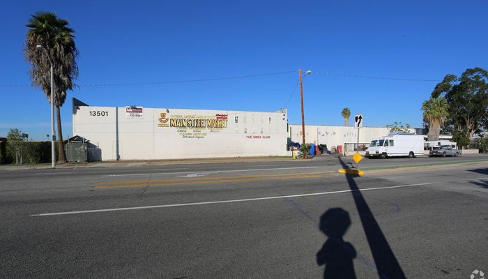 Warehouse Space for Sale at 13501 S Main St Los Angeles, CA 90061 - #2