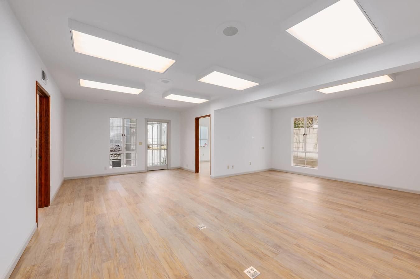 Office Property For Lease photo 4
