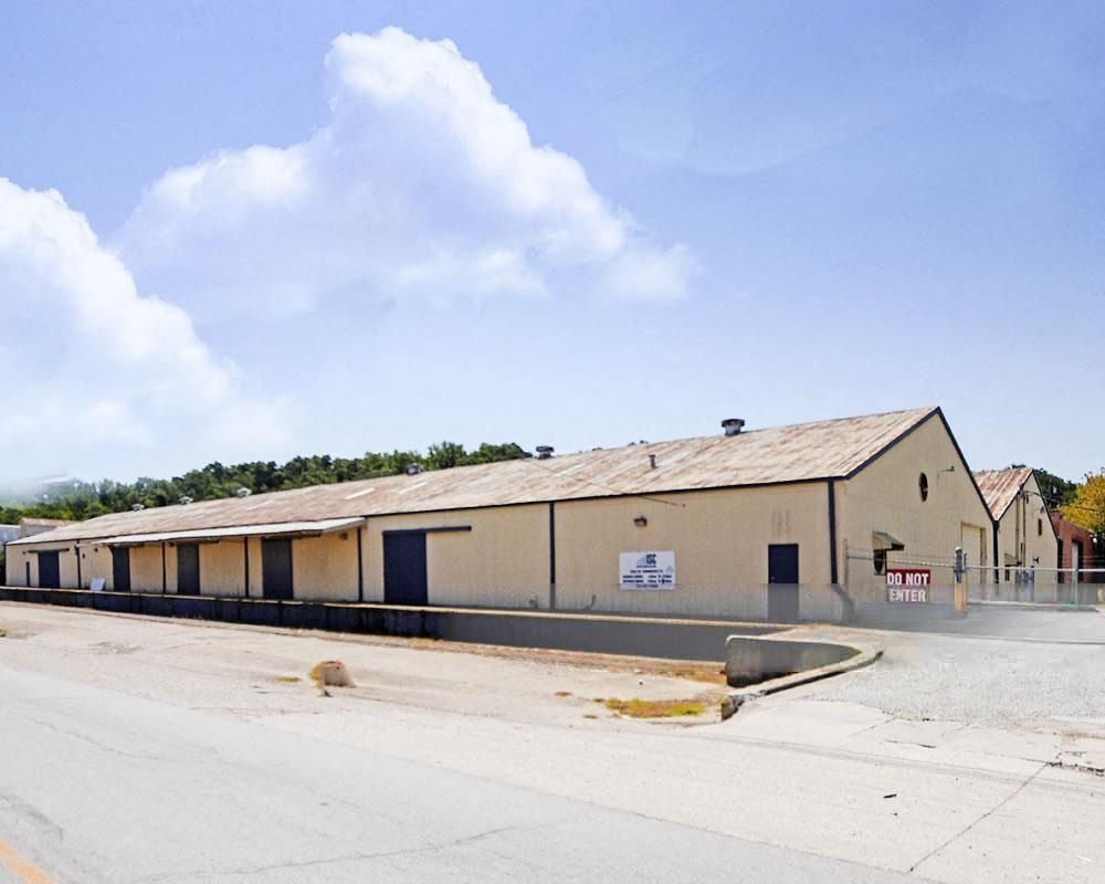 1400 West Commerce Street photo 1