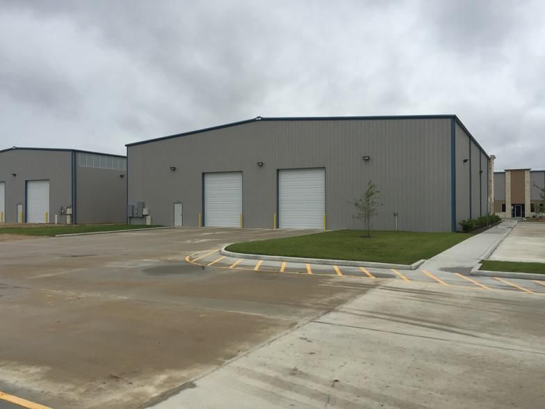 Building 5 8626 Fairbanks N Houston Rd photo 1