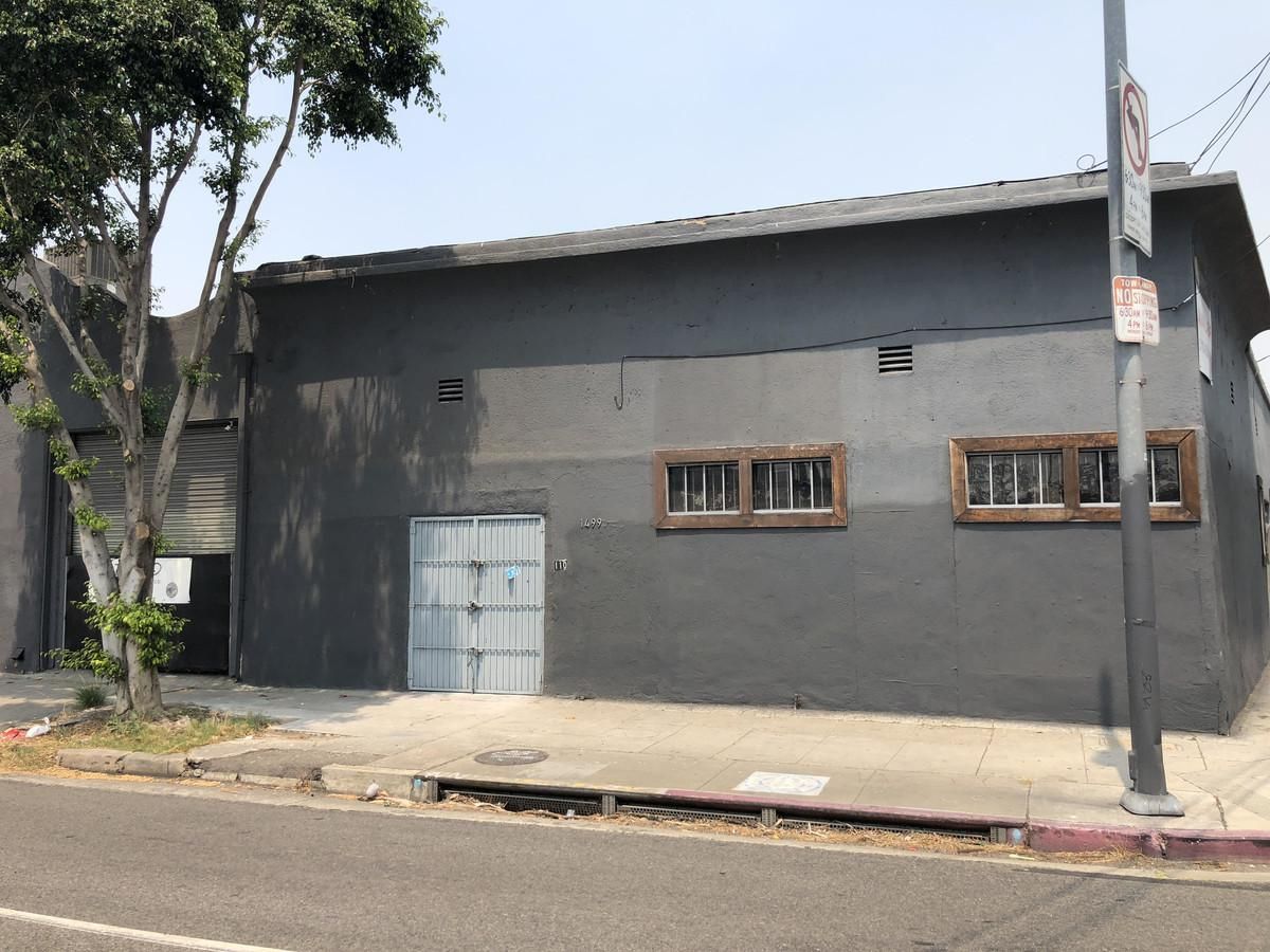 Flex Property For Lease photo 3