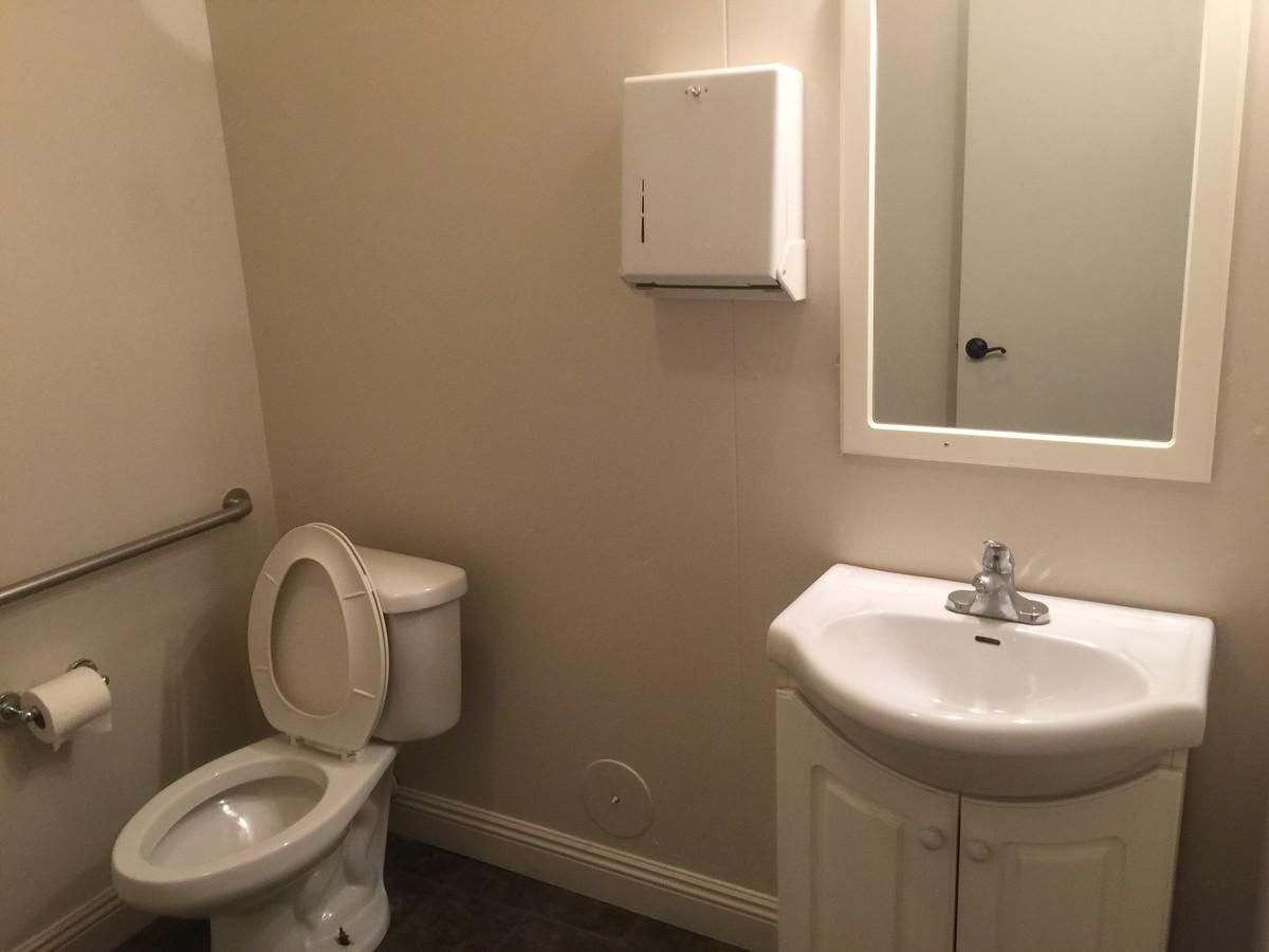 Multiple Spaces Property for Lease photo 3