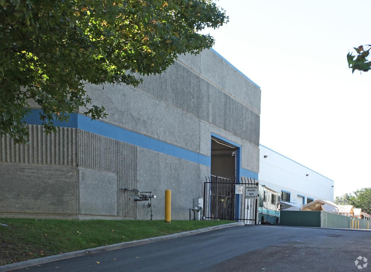 Office Property For Lease photo 4