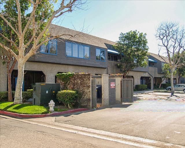Fountain Valley Business Center photo 4