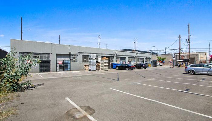 Warehouse Space for Rent at 582-588 Mateo St Los Angeles, CA 90013 - #16