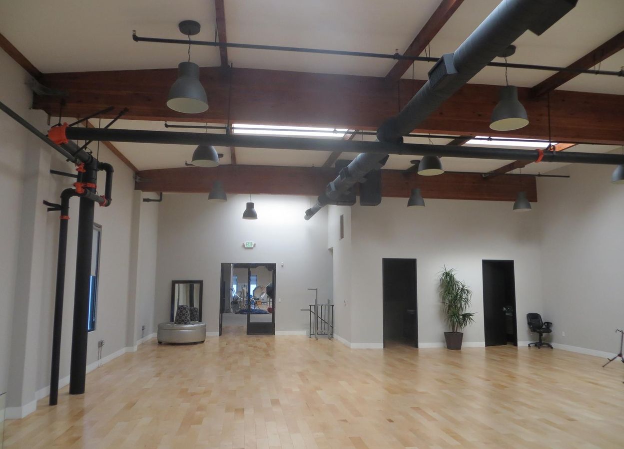 Freestanding Prime Headquarters Facility photo 4