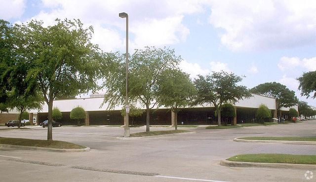 Building 8 9641-9677 Wendell Rd