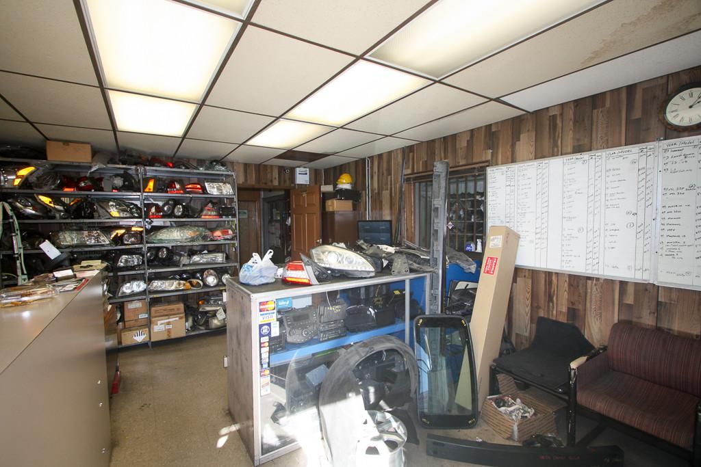 Versatile M2 Zoned Property photo 4