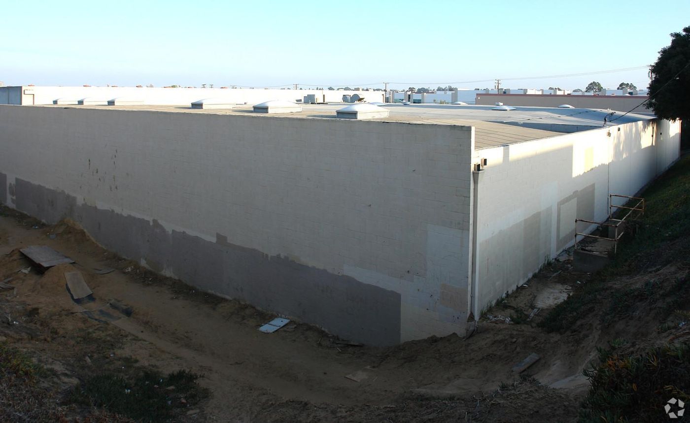 Industrial Property For Lease photo 4