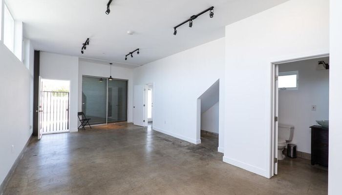 Office Space for Rent at 2513 Lincoln Blvd Venice, CA 90291 - #2