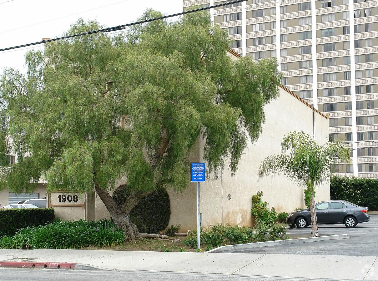 Industrial Property For Lease photo 2