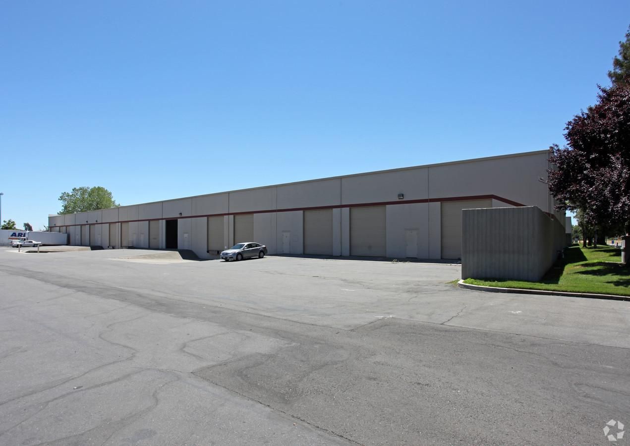 Power Inn Commerce Center photo 2
