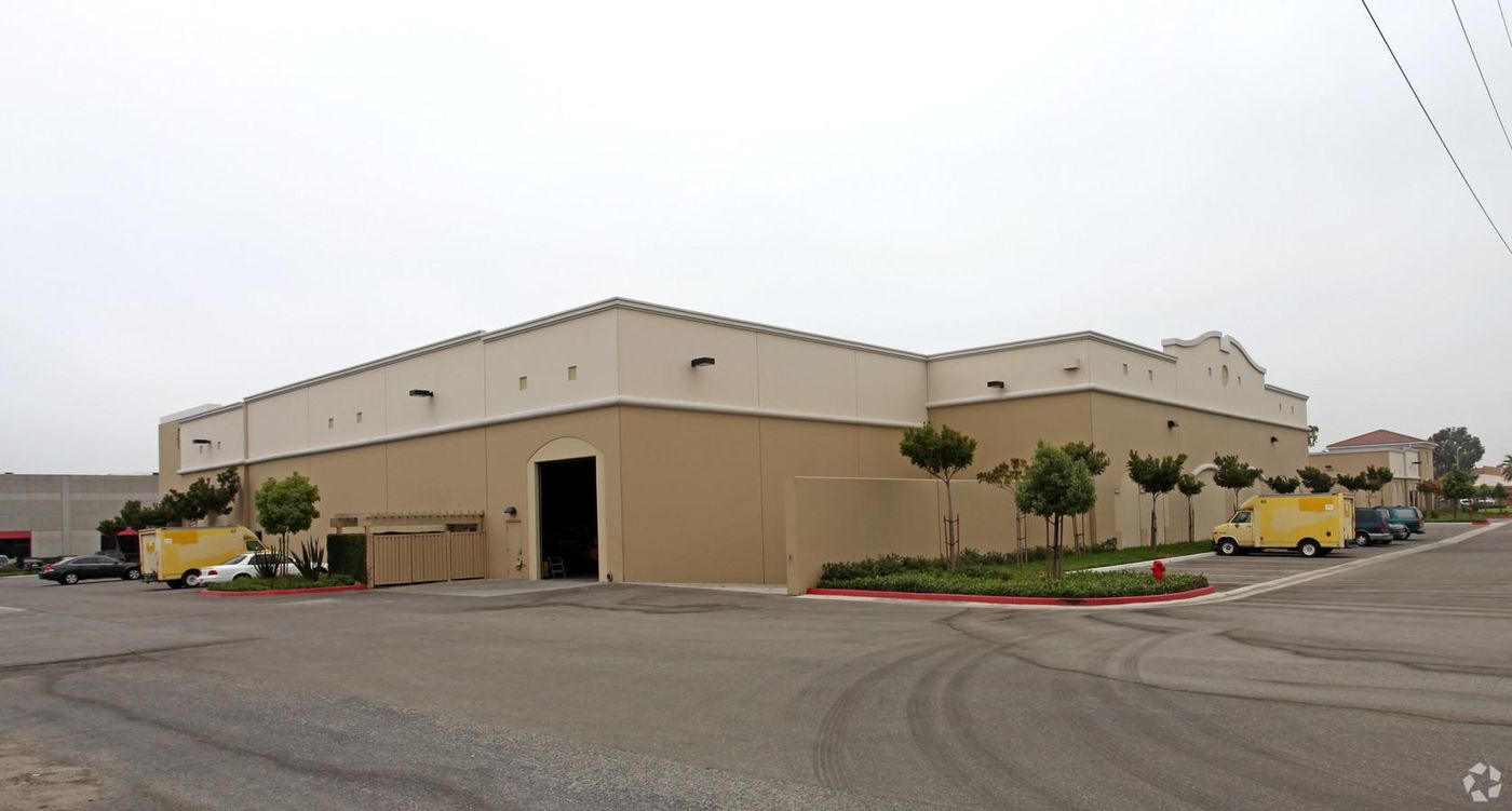 Bldg B photo 2