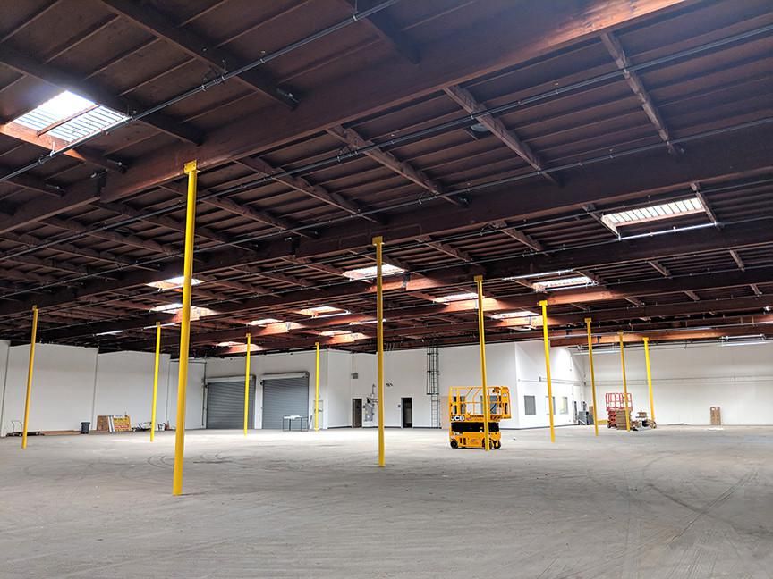 Completely Remodeled Warehouse With Offices photo 4