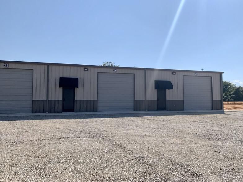 Town & Country Business Park 1011 Upper Denton Rd photo 2