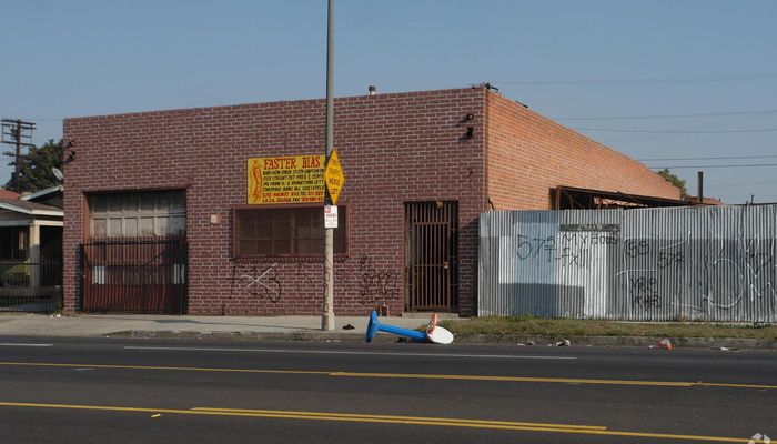 Warehouse Space for Sale at 5718 Holmes Ave Los Angeles, CA 90058 - #3