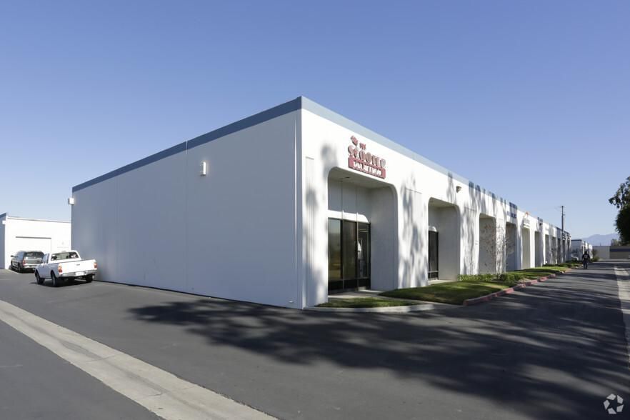 Slater Industrial Park 11203-11247 Slater Ave photo 2