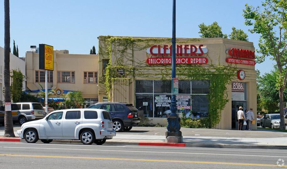 8560-8586 Wilshire Blvd