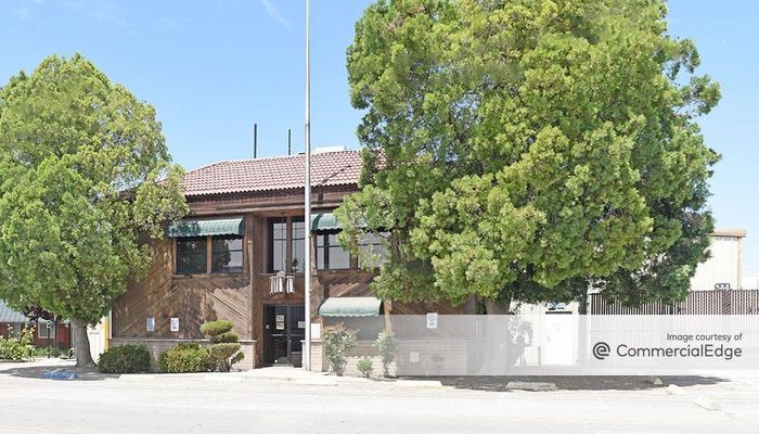 Warehouse Space for Rent at 3912 Gilmore Avenue Bakersfield, CA 93308 - #1