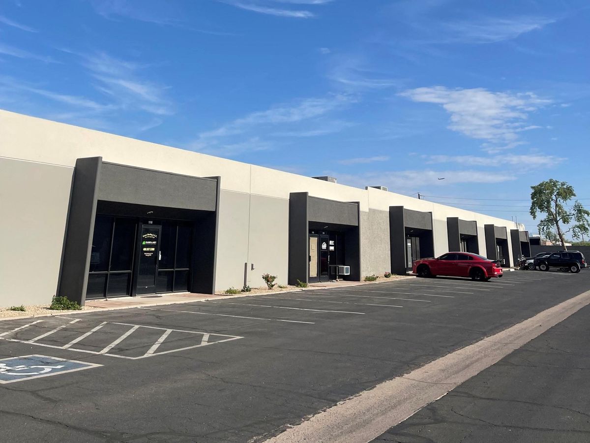 1220 W Alameda Dr photo 2