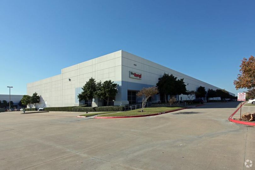 Building 1 4002 W Miller Rd