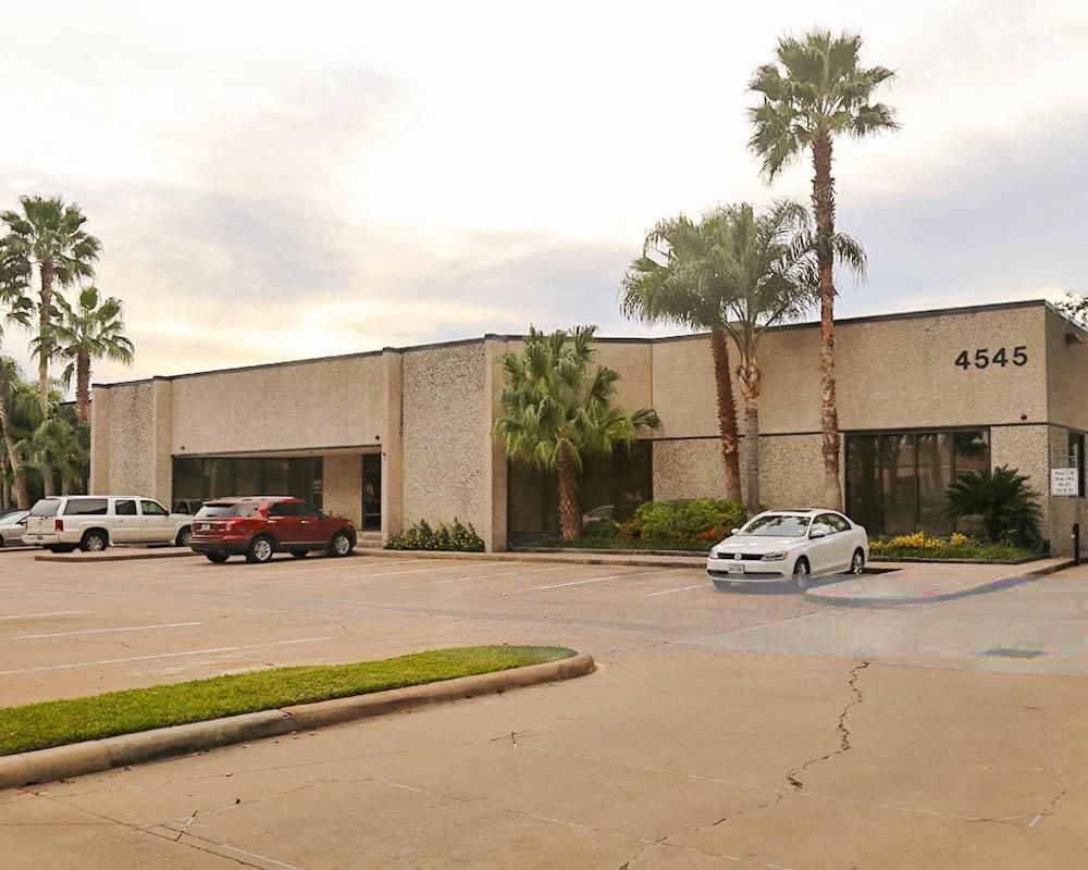 Pineway Service Center II photo 4