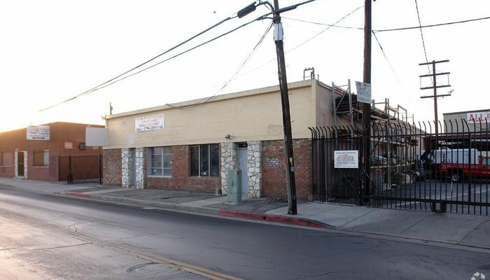 Warehouse Space for Rent at 15140-15180 Raymer St Van Nuys, CA 91405 - #1