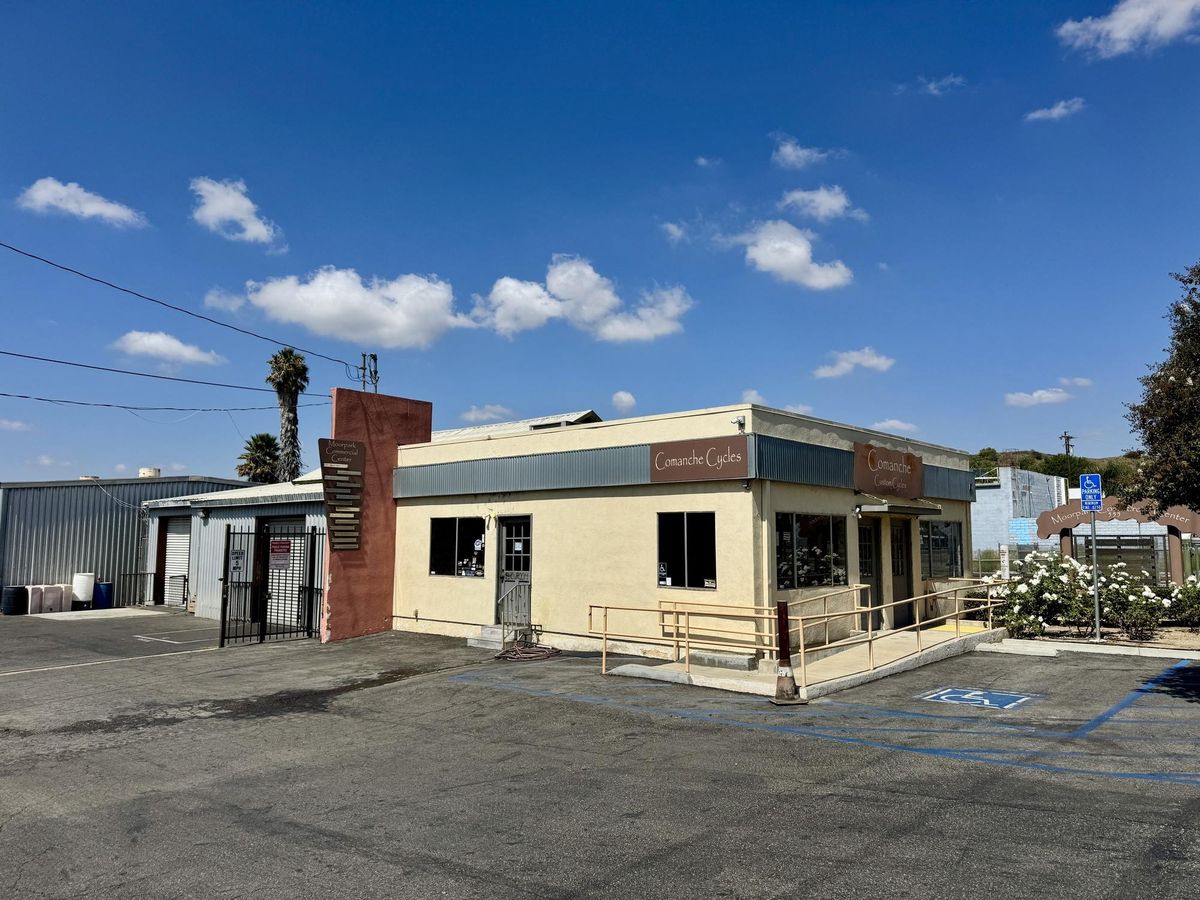 555 Spring Road photo 4