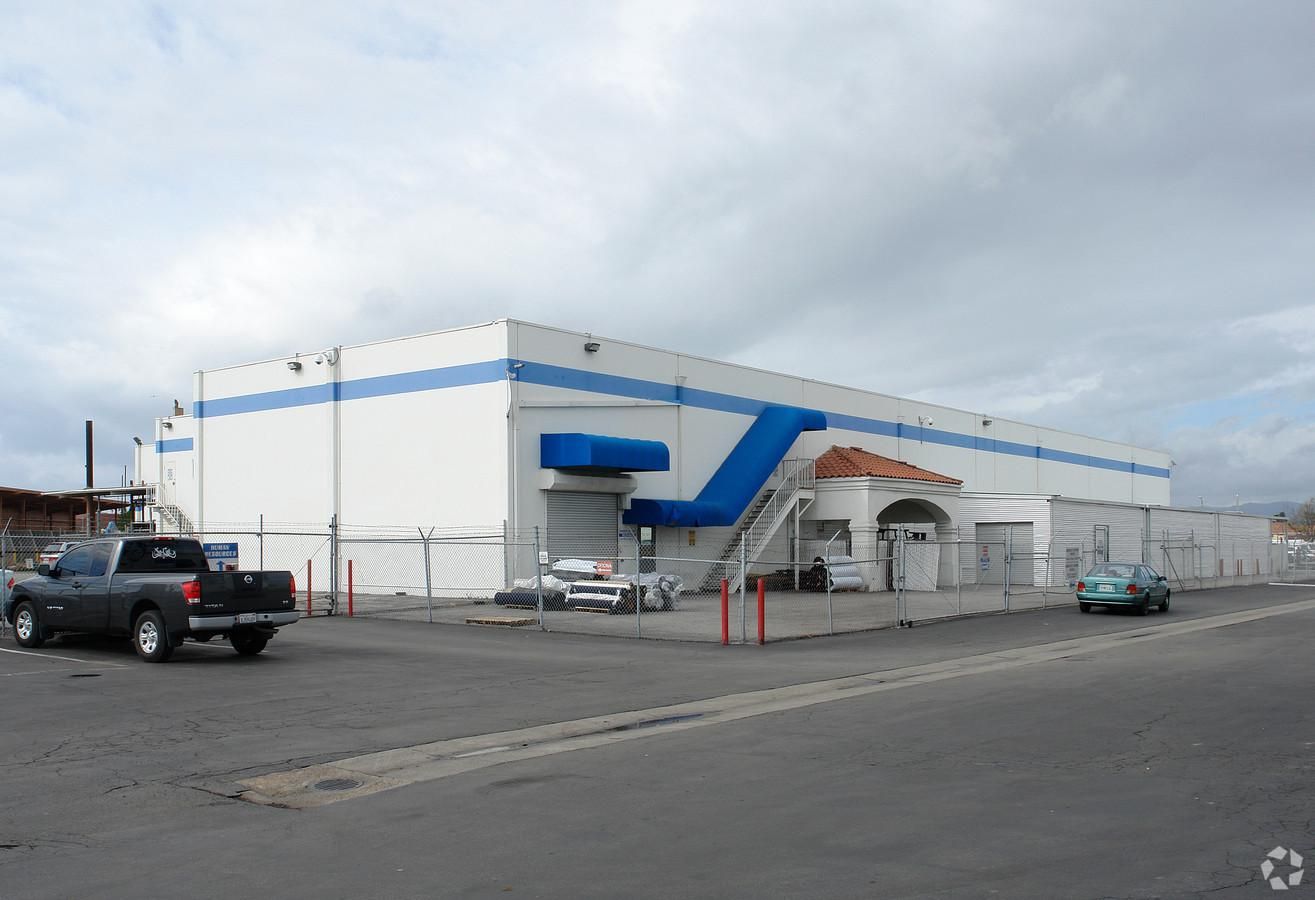 Industrial Property For Lease photo 3
