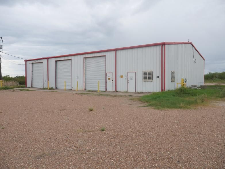 2905 US Highway 59 N photo 2