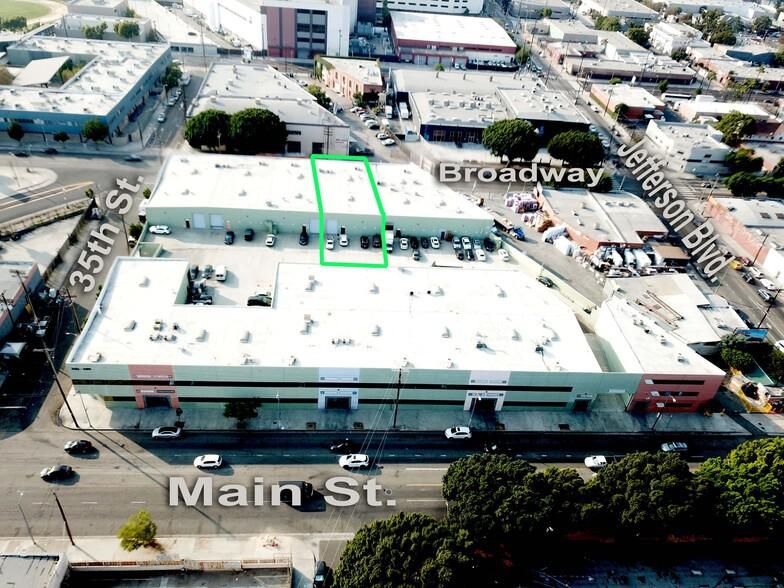 3434 S Broadway photo 1