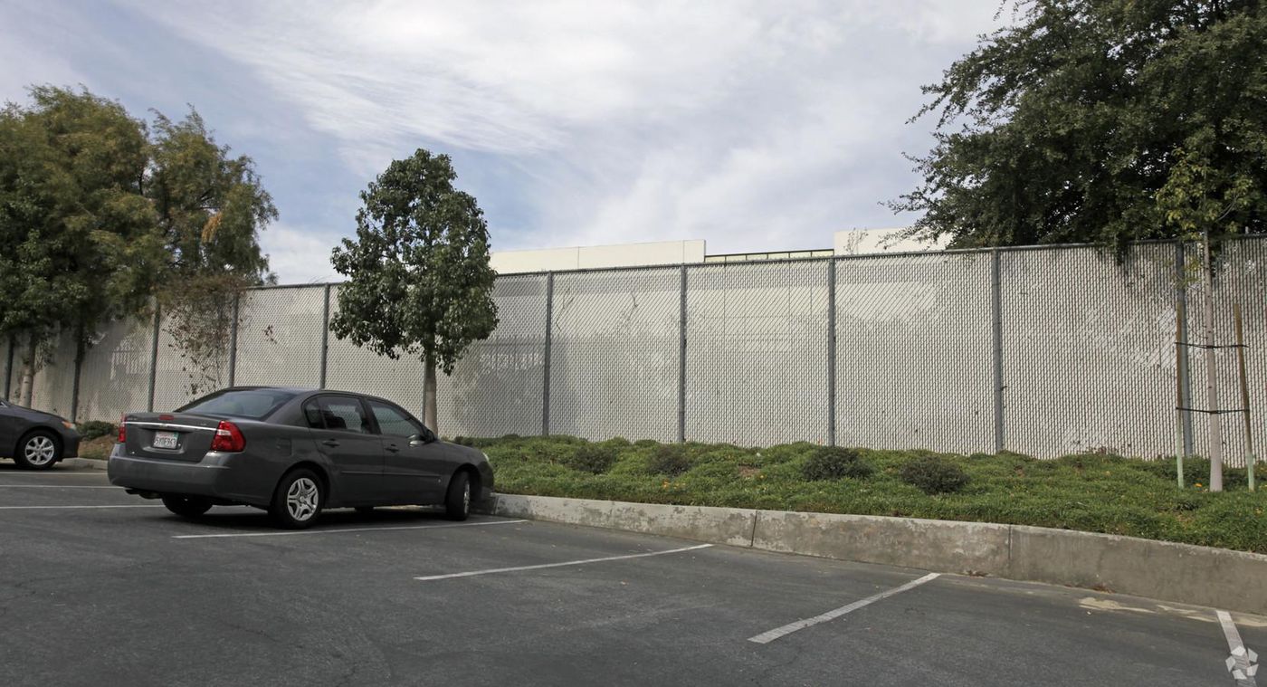 Mission Distribution Center photo 3