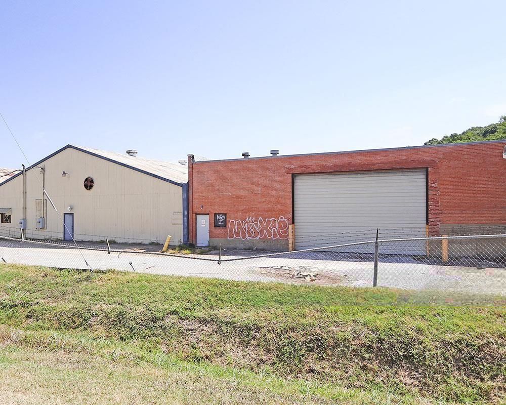 1400 West Commerce Street photo 2