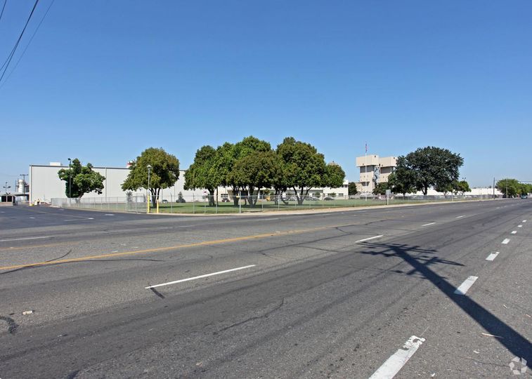 Capital Commerce Center 22