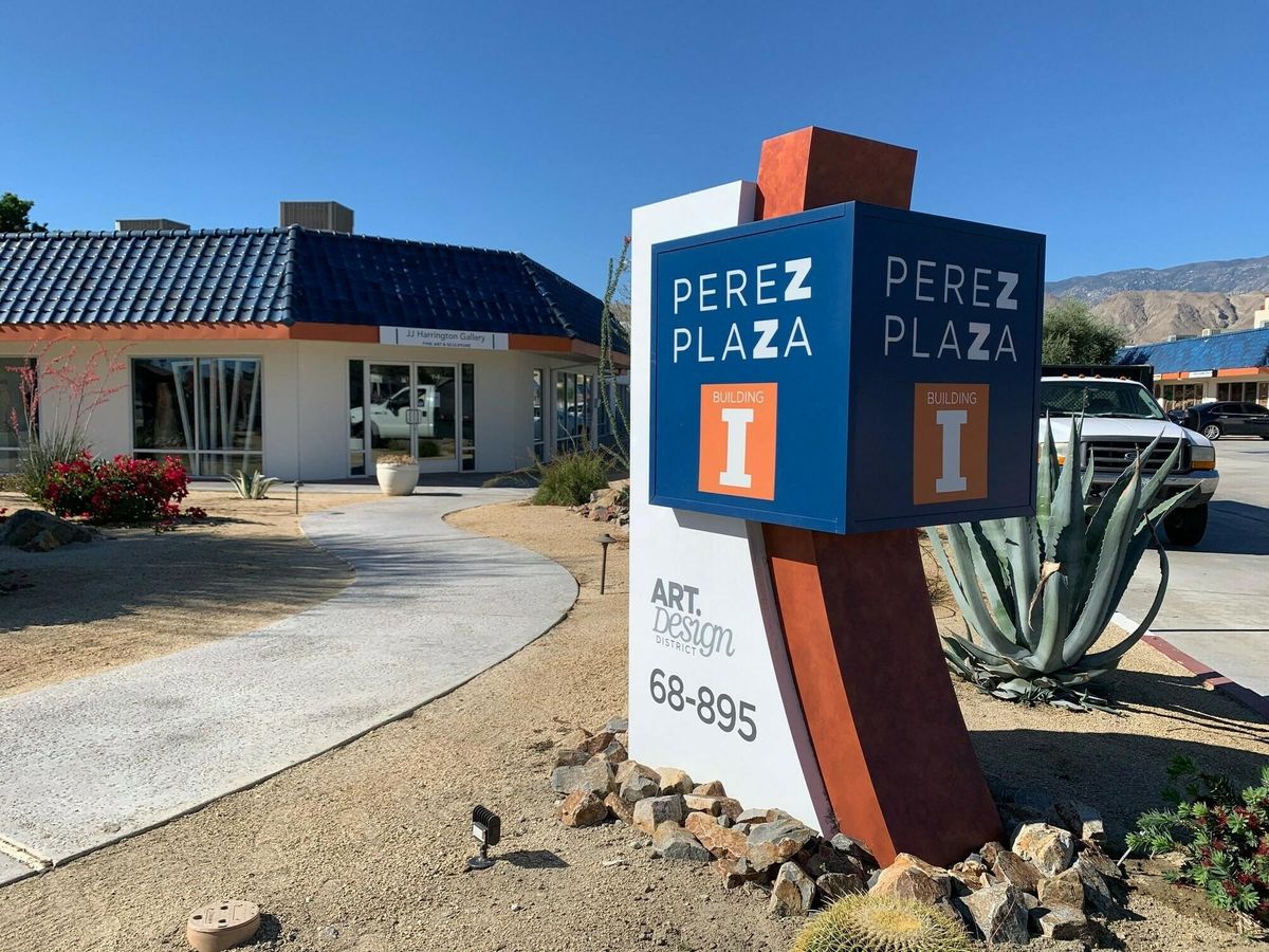 Perez Plaza photo 1