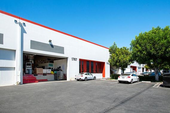 Downtown Alameda Industrial Center 1771-1837 E 46th St