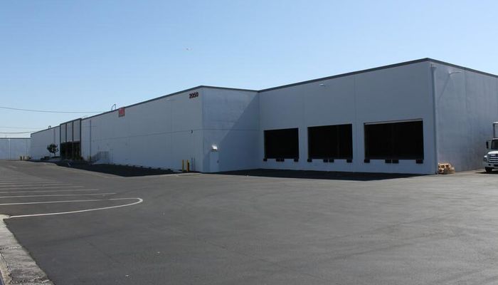 Warehouse Space for Rent at 2050-2080 E 49th St Vernon, CA 90058 - #15