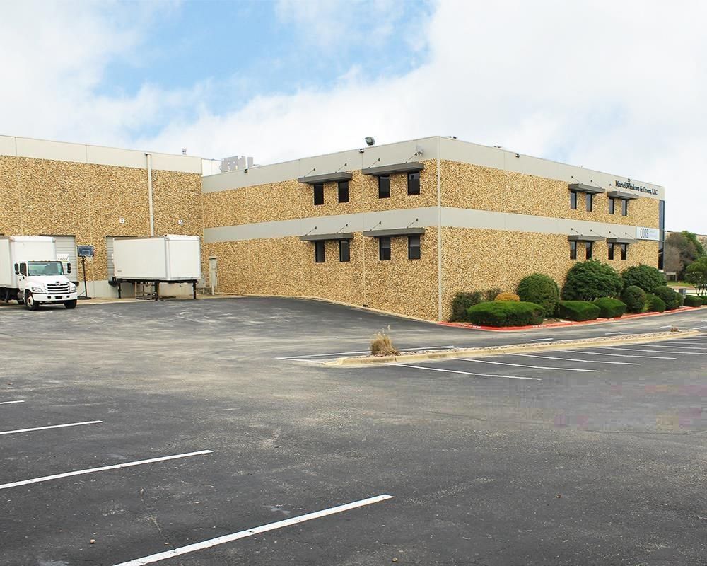 Metric Commerce Center photo 4