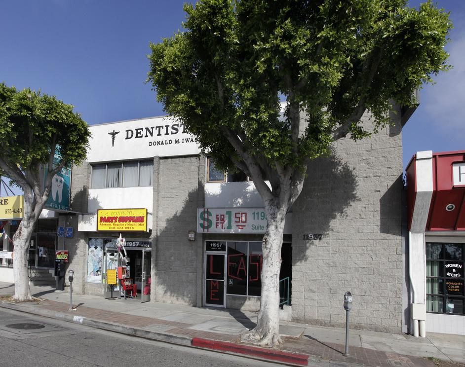 11957 Santa Monica Blvd. photo 3