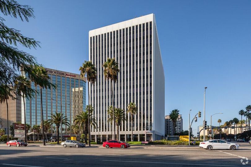 Airport Center Bldg III 5901 W Century Blvd