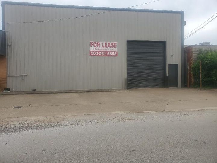 9K SF Warehouse 228 S Englewood Ave