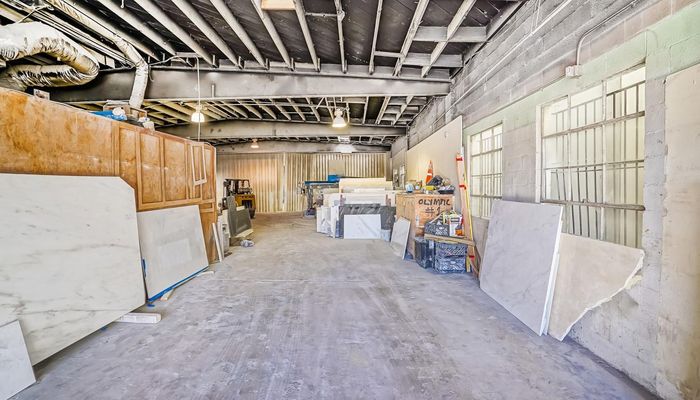 Warehouse Space for Sale at 10919-10929 Vanowen St North Hollywood, CA 91605 - #11